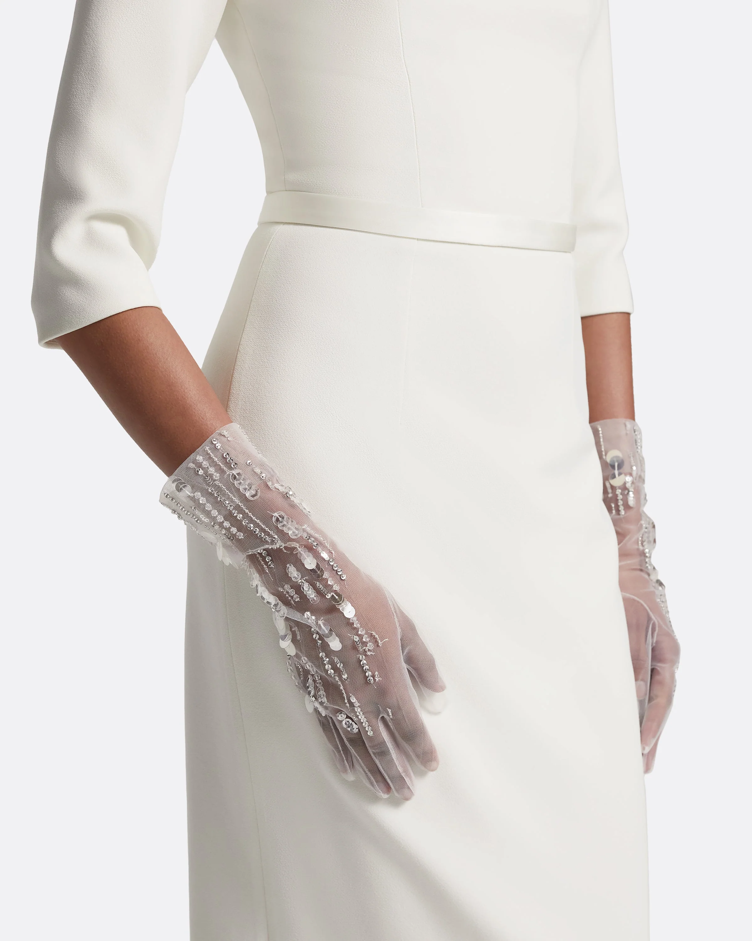 Deja Gloves in Ivory with Crystal Embellishemnt - Image 3